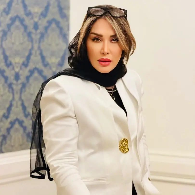 سارا منجزی پور