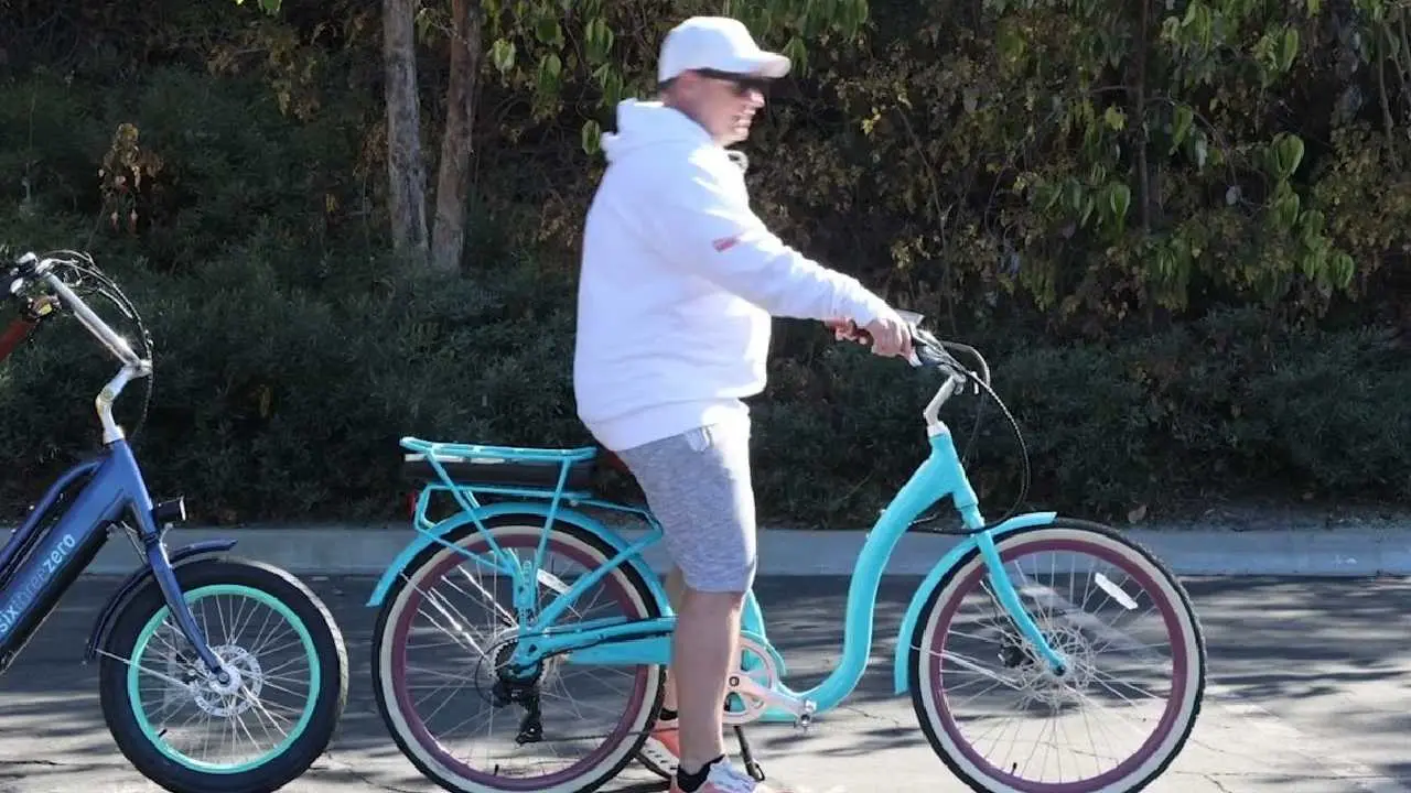 مزیت دوچرخه برقی برای زانو درد