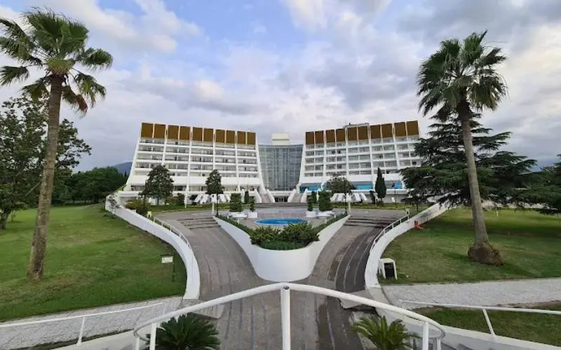 هتل آزادی خزر چالوس