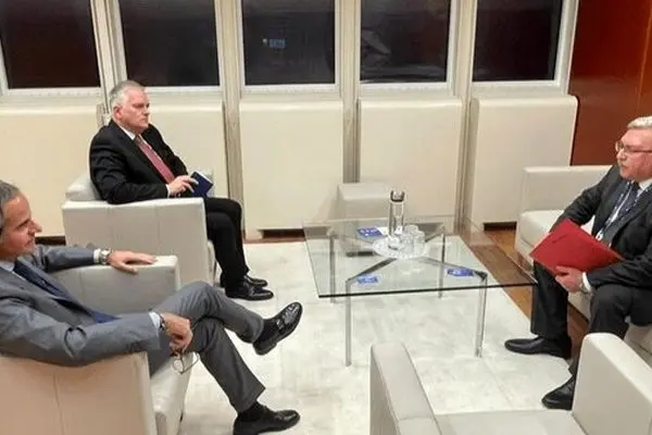 دیدار کلیدی اولیانوف و گروسی درباره ایران پیش از نشست شورای حکام