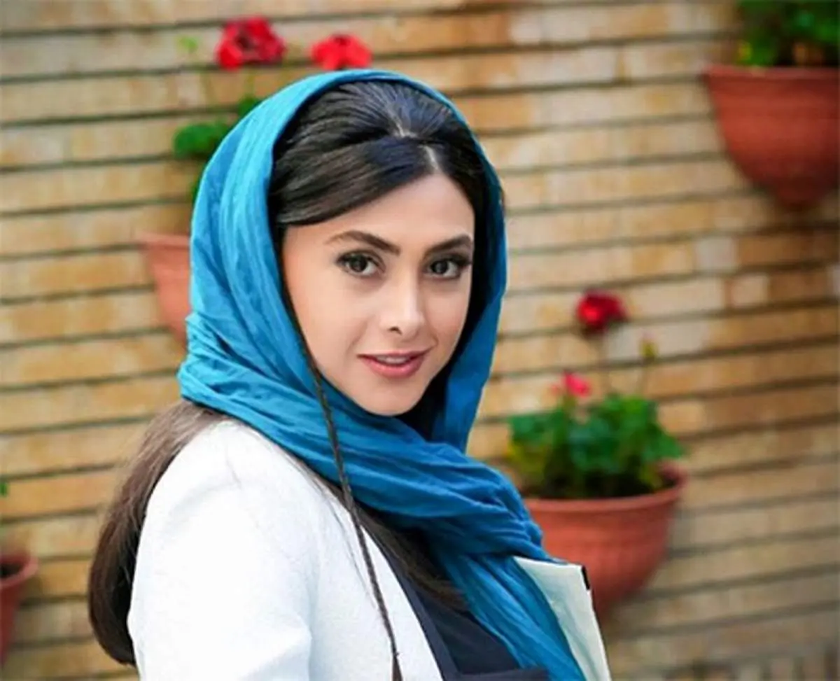 تازه ترین اخبار از ممنوع الخروجی آزاده صمدی