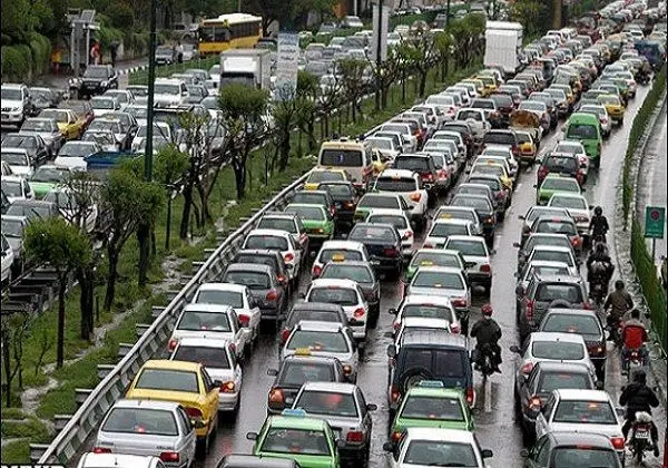 بزرگراه های تهران امروز در ترافیک سنگین 