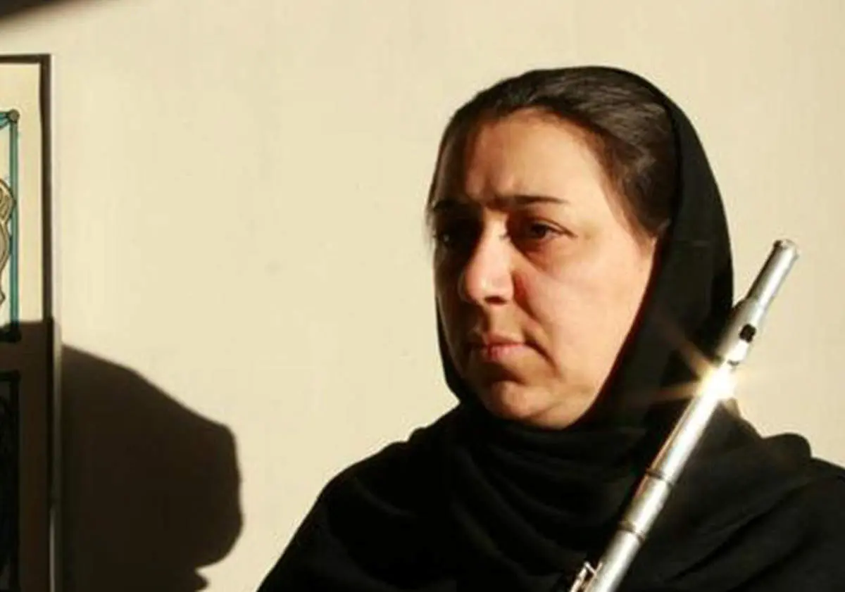 آذین موحد: دانشجوهایم امنیت نداشتند چطور میتوانستم درس دهم ؟ | اعتراض کردم چرا ریاست و حراست دانشگاه تهران جلوی حملات را نمیگیرند !