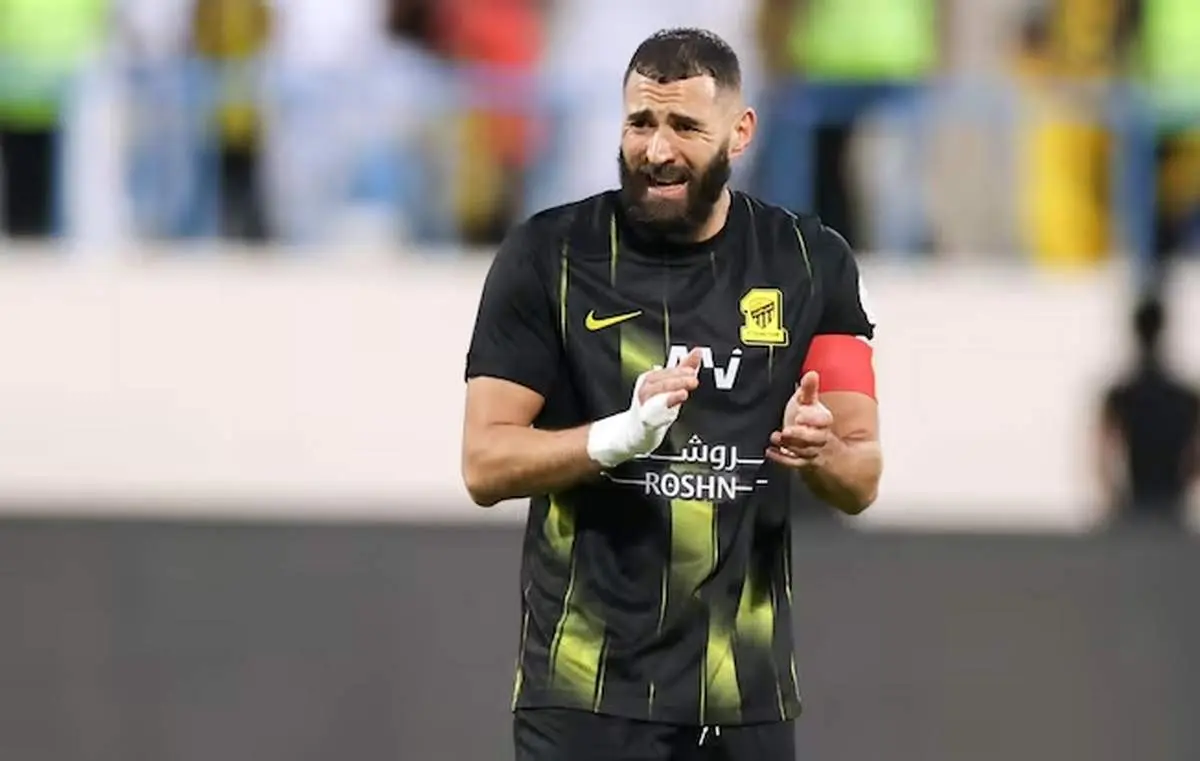 کسی از کریم یاد نمیکند!