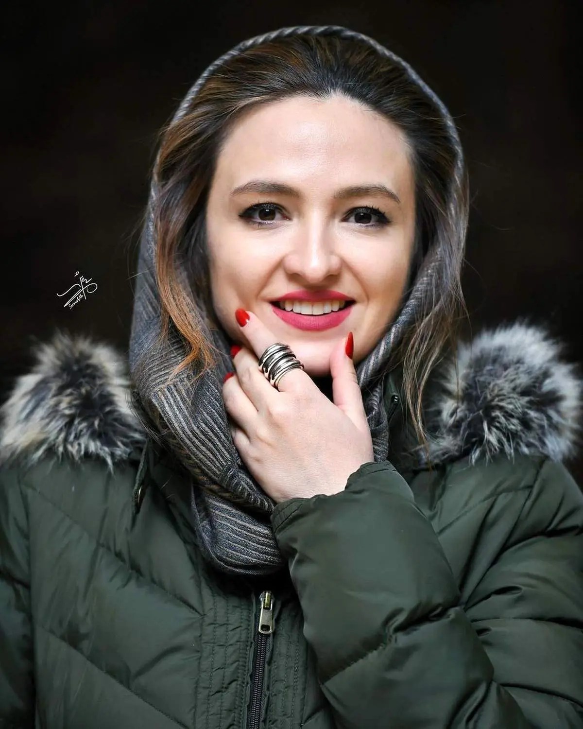 عکس جذاب گلاره عباسی با یک استایل بهاری