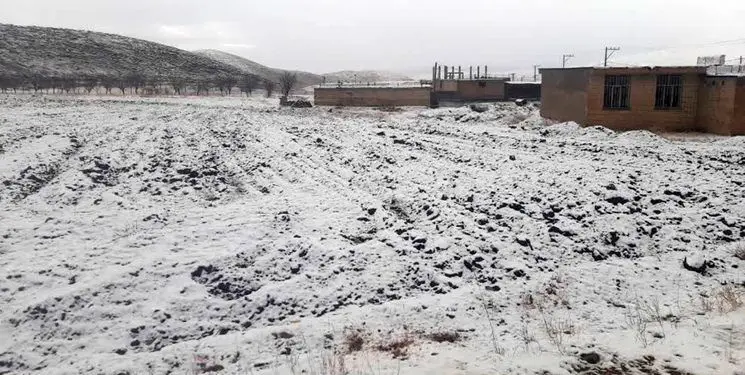 کولاک برف در اصفهان/ هوا سردتر می‌شود