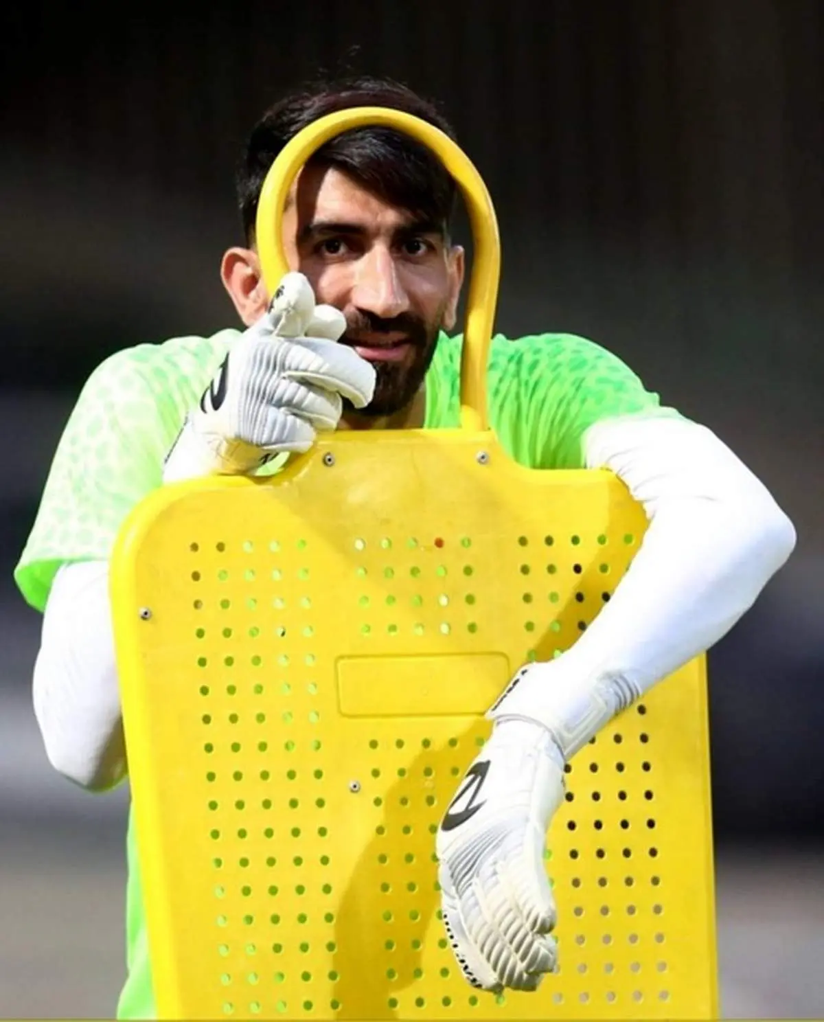 خوانندگی علی بیرو و اکرم خانم در کنسرت/ فیلم