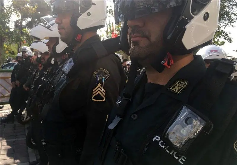 لباس پلیس مجهز  به دوربین می‌شود