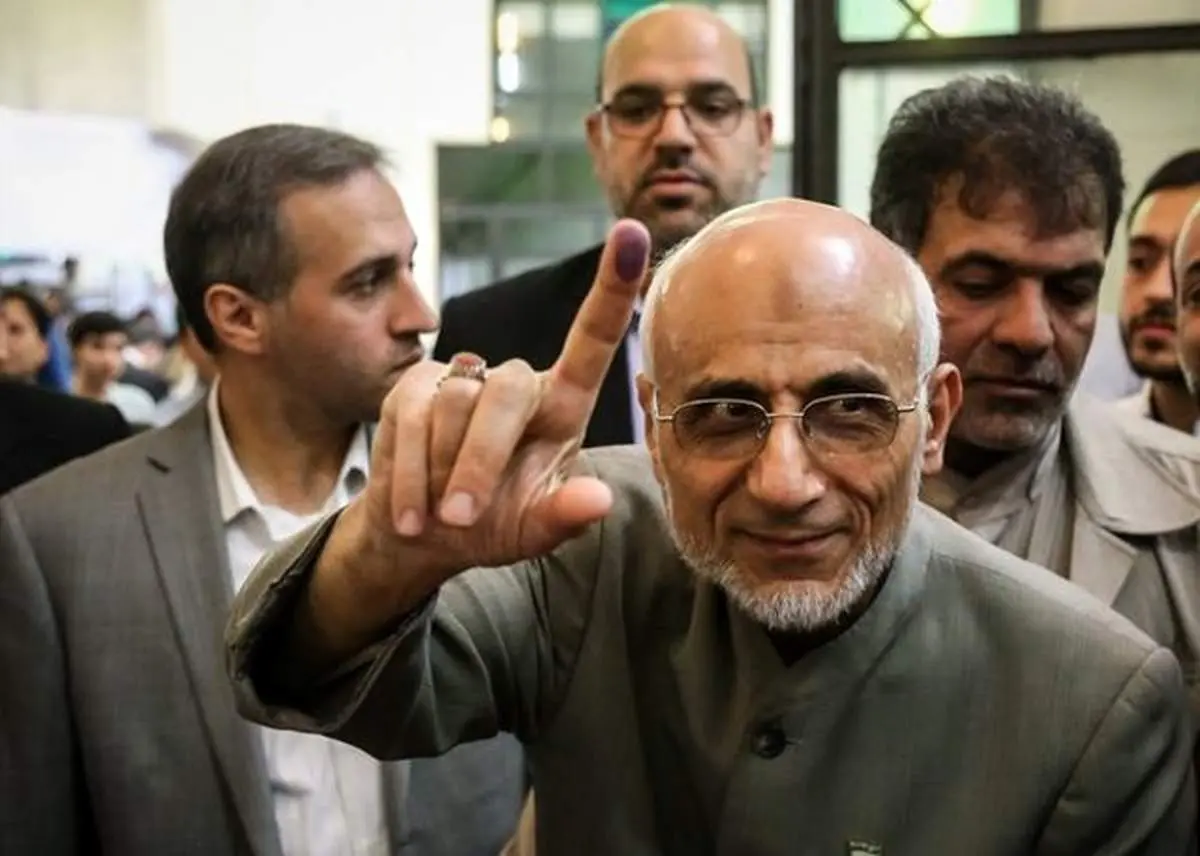 چرا خاتمی و میرسلیم نمیتوانند برای مجلس ثبتنام کنند؟