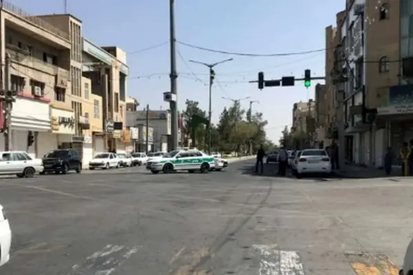 ببینید/ اولین تصاویر از آغاز حمله به دادگستری زاهدان