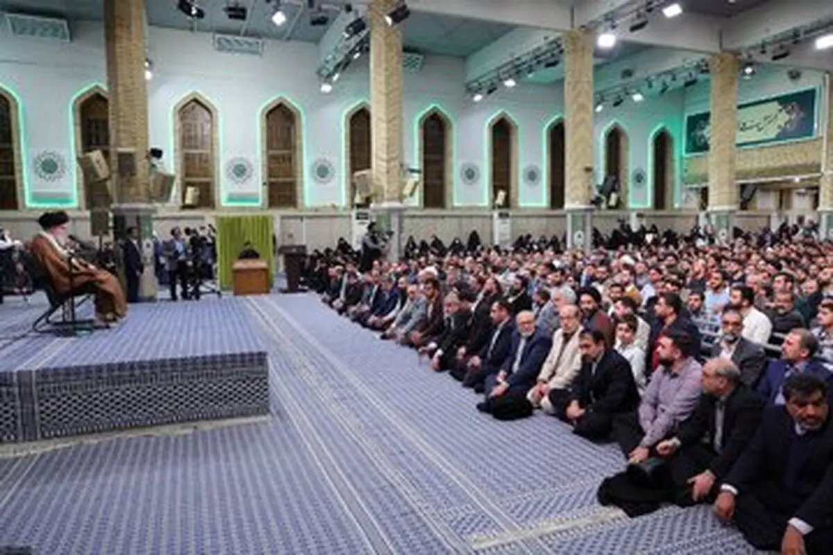 ببینید / تصاویر نخستین شب عزاداری در حسینیه امام خمینی
