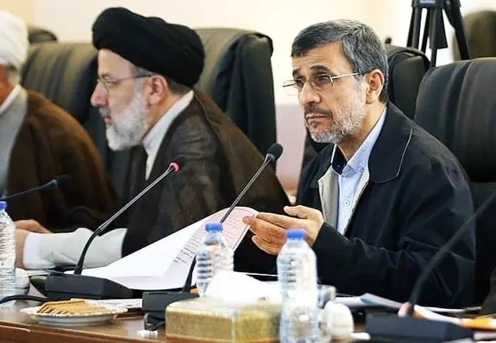 سکوت رئیسی و احمدی‌نژاد!