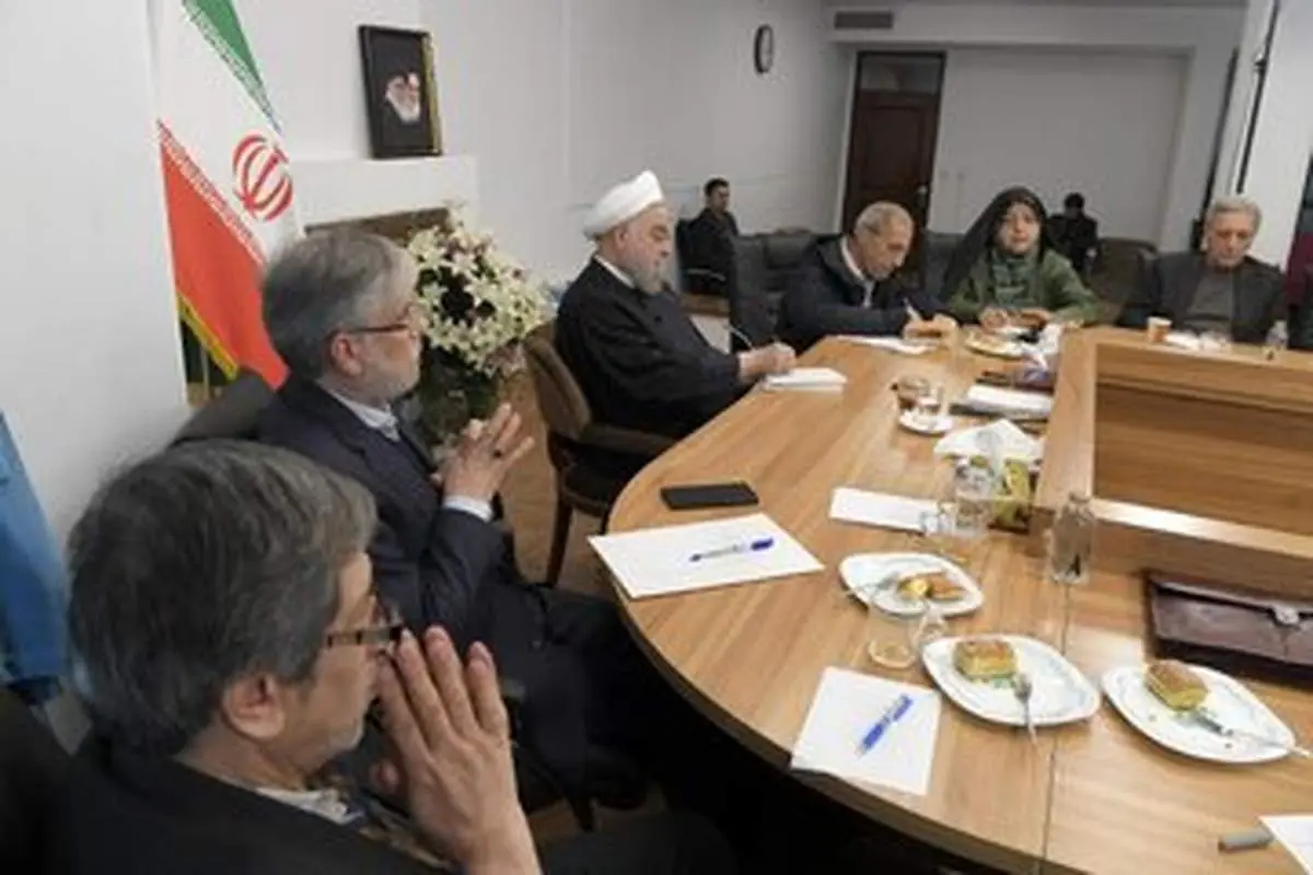 عکس هایی از دیدار  اساتید دانشگاه با روحانی/ صادقی و خانیکی هم آمدند