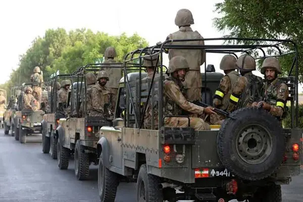 انفجار بمب در پاکستان/ چند نظامی کشته شدند ؟