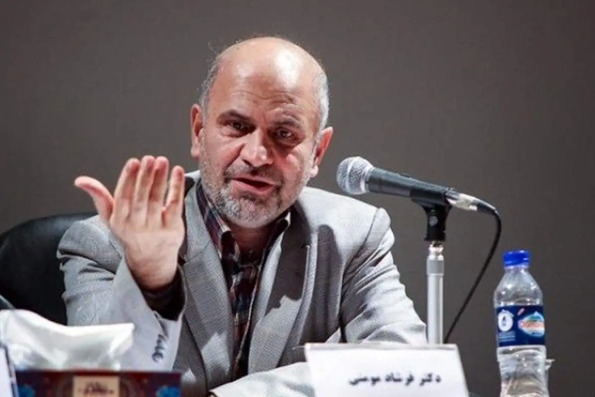 فرشاد مومنی: میخواهند عذاب وجدانشان کم شود، کالابرگ می دهند!
