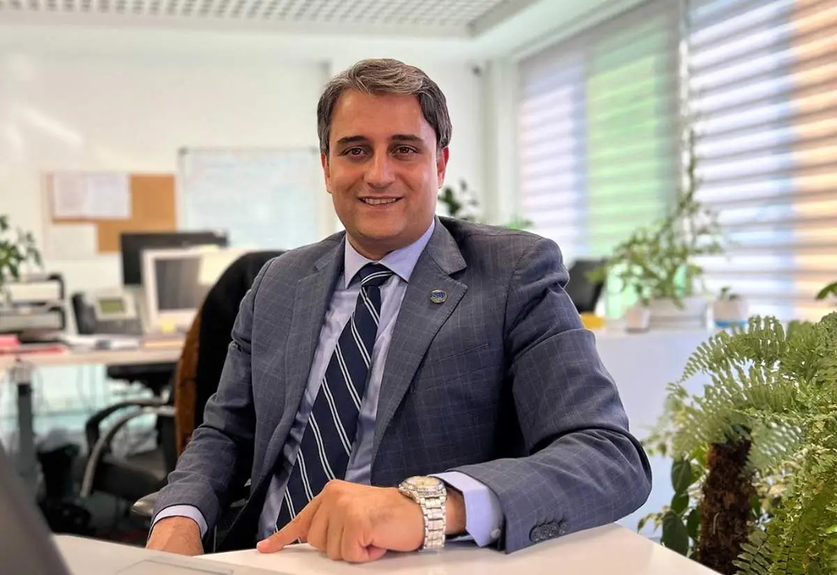 اهمیت صادرات در توسعه اقتصاد کشور و ترویج فرهنگ آن در جامعه 