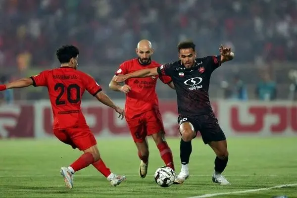 تراکتور – پرسپولیس؛ برگزاری بازی معوقه همزمان با مرحله یک هشتم