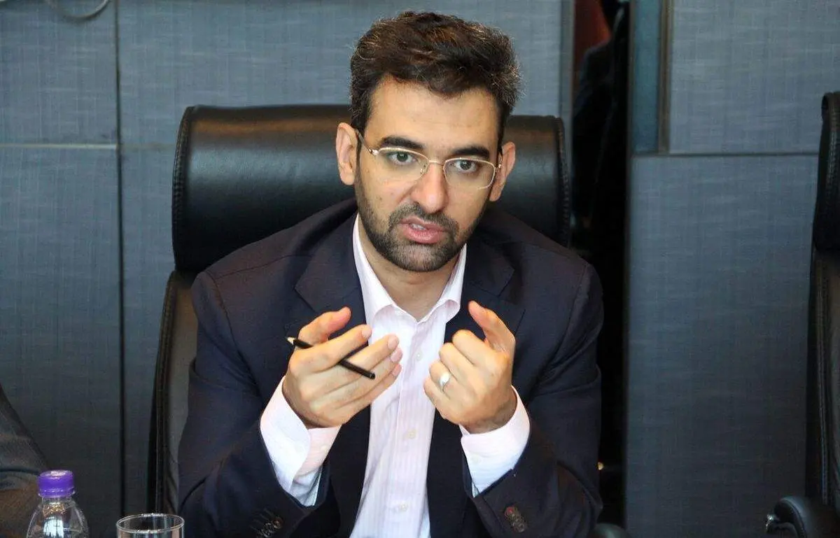 گیر آذری جهرمی به اینستاگرام ابراهیم رئیسی!