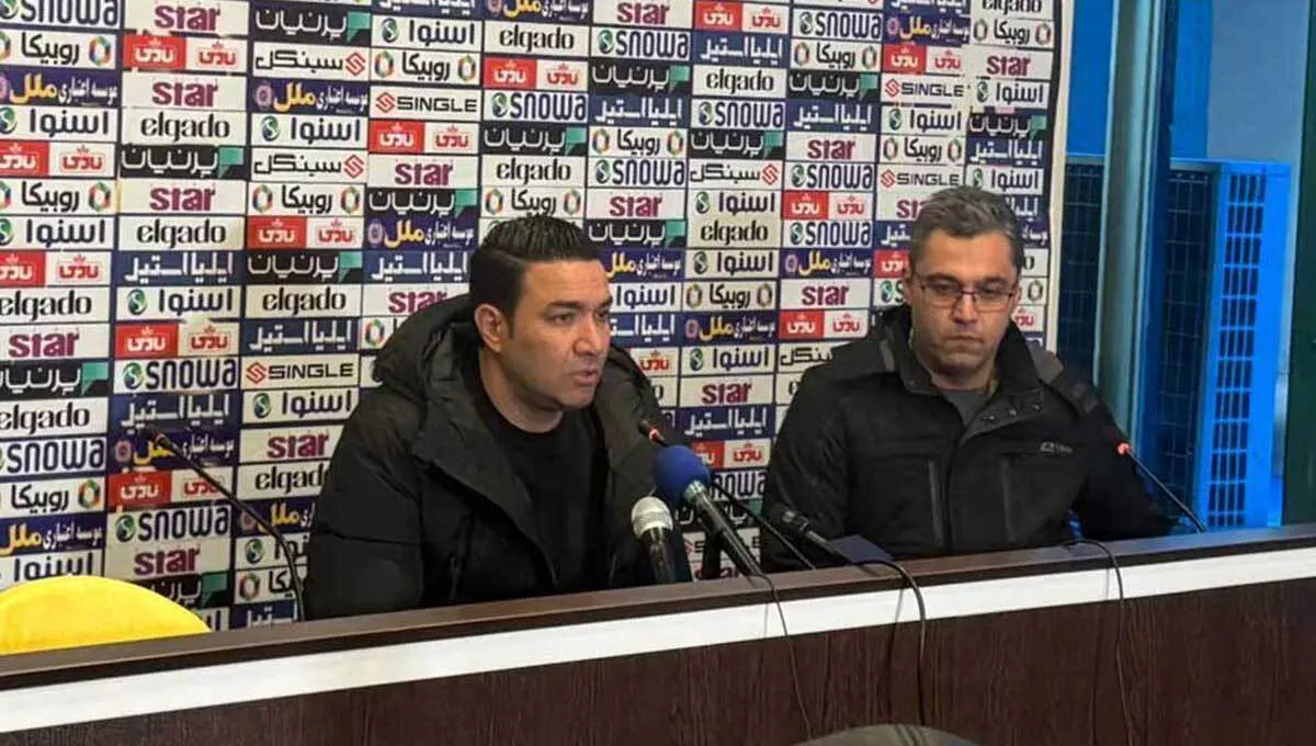 اظهارات بی ادبانه نکونام در نشست خبری؛ از آدم بی سروپا تا دشمن فرضی!