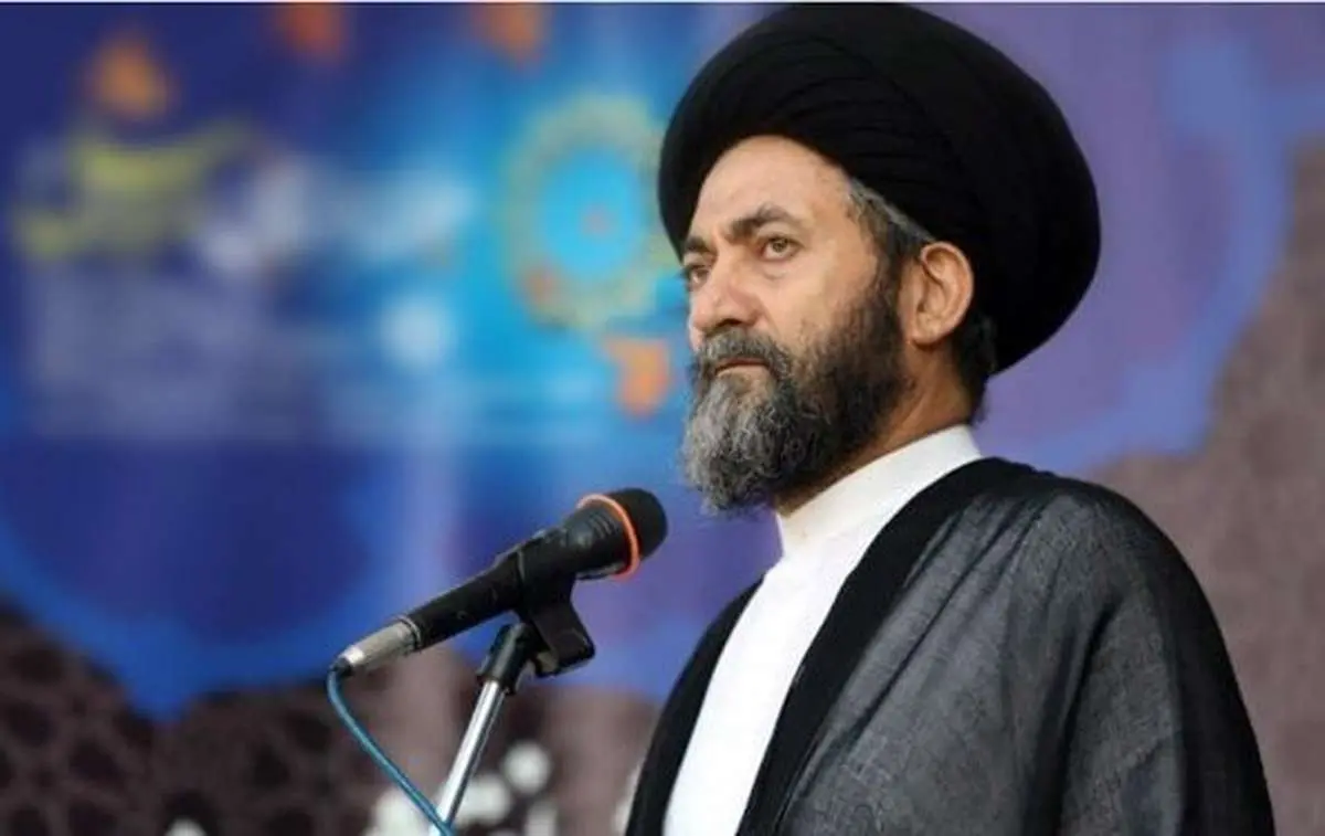 انتقاد تند امام جمعه اردبیل به ثبت نام 80 نفر در انتخابات / دنیا ما را مسخره می کند