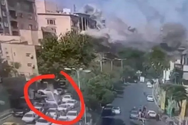 فیلمی هولناک از لحظه اصابت موشک به میدان تجریش/ ببینید