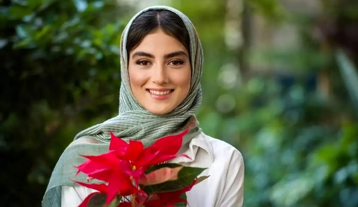 تصاویر خیره‌کننده از لباس عروس پردیس پورعابدینی در سریال آقازاده