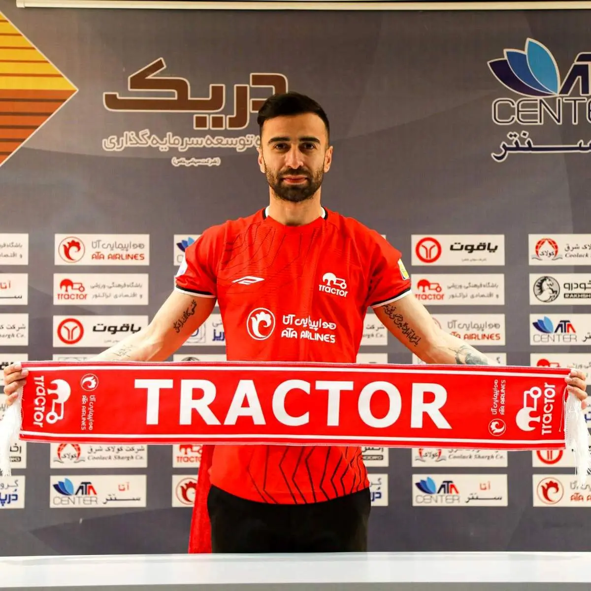 گیتاریست استقلالیها، سرخپوش شد!
