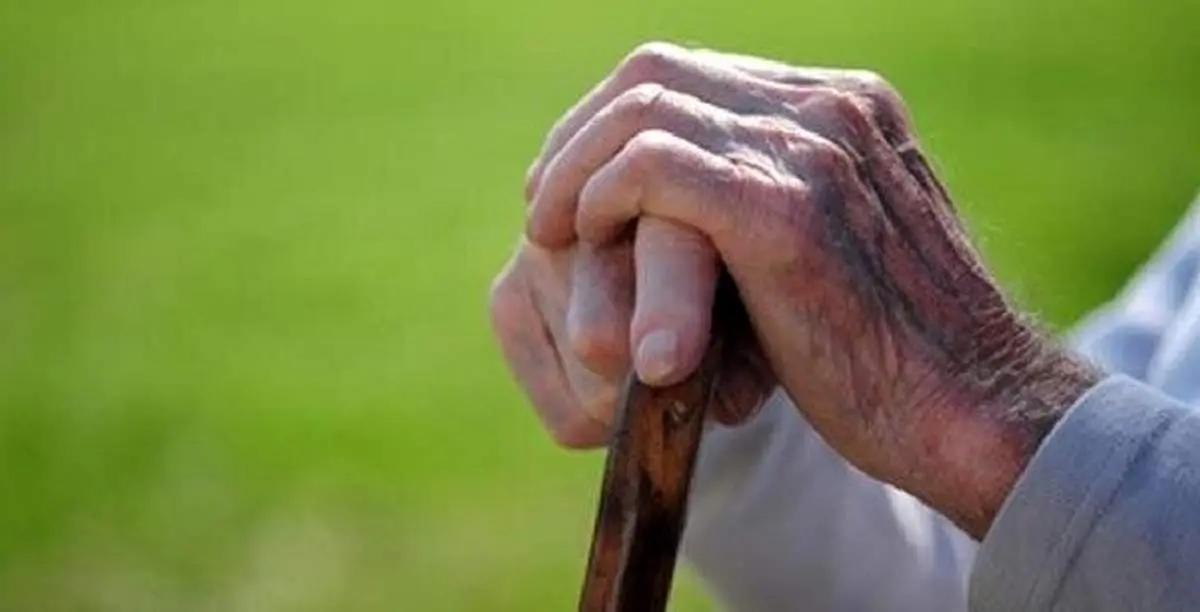 حال خوش سالمندی با بیمه نامه زندگی بیمه تعاون