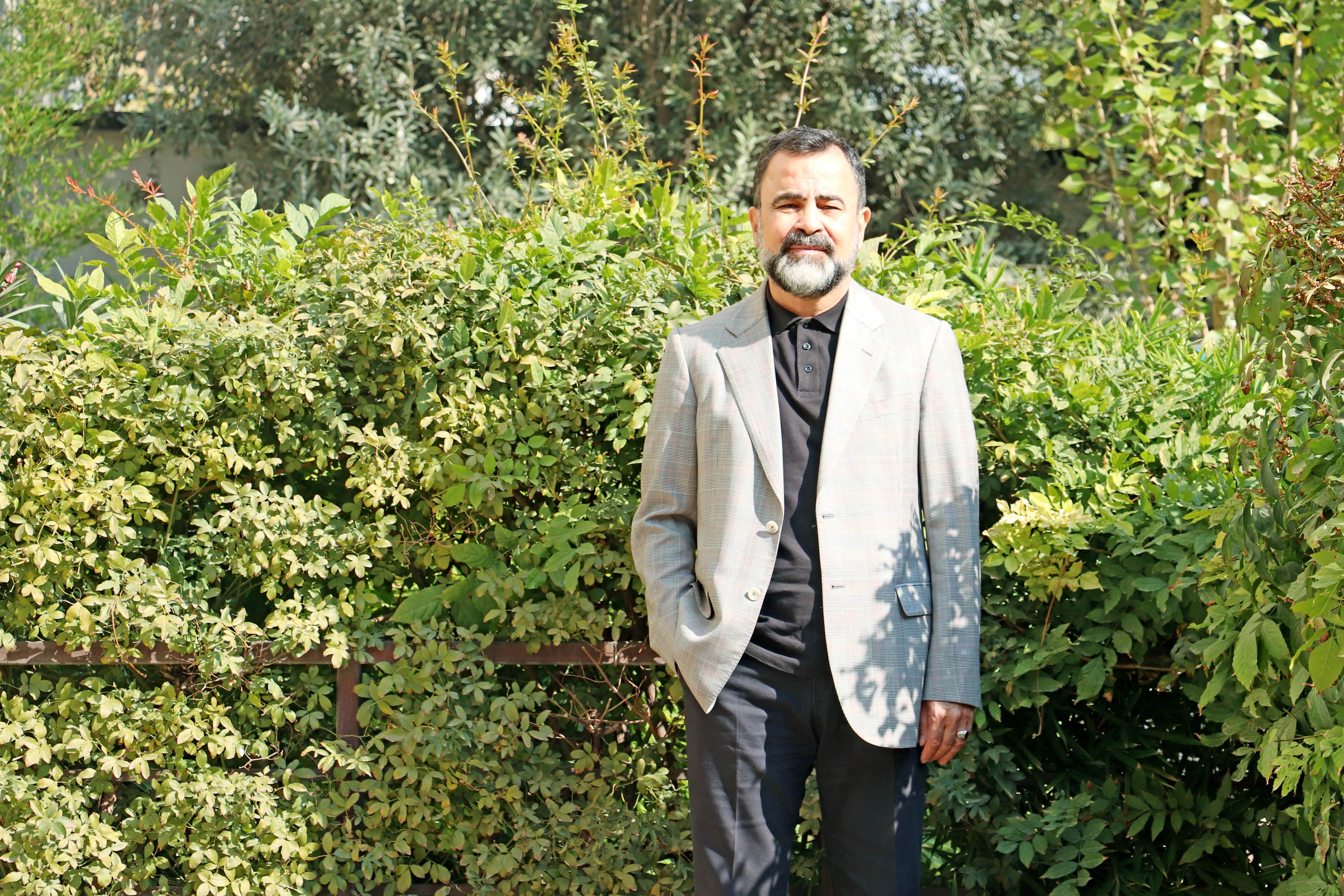  پزشکیان نباید به تندروها میدان می‌داد