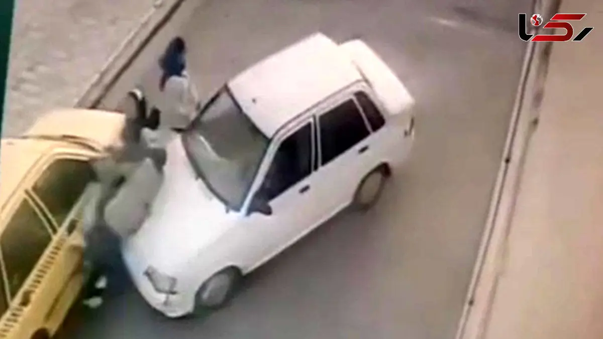ببینید/ لحظه ترسناک زیر گرفتن ۳ دختر جوان توسط پراید 