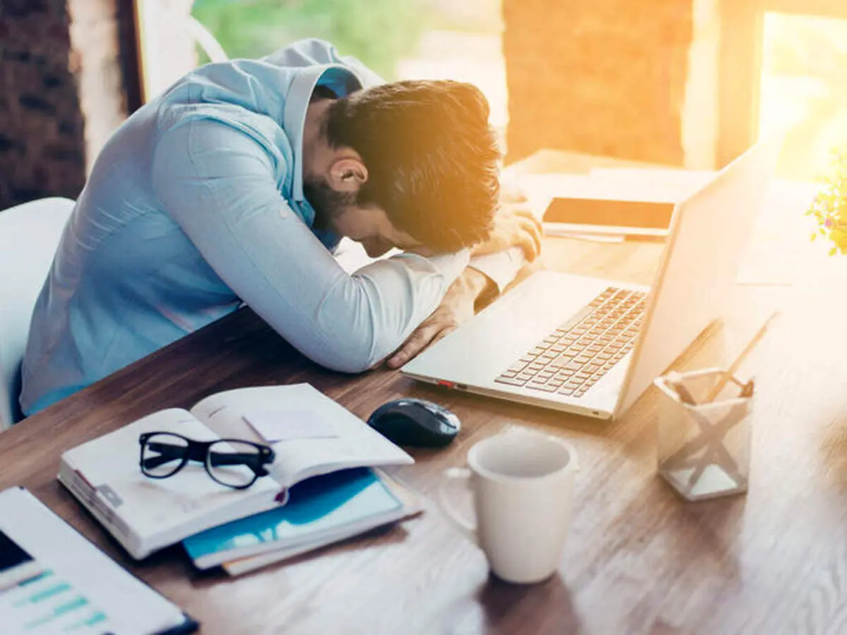 خطر کمخوابی نوجوانان