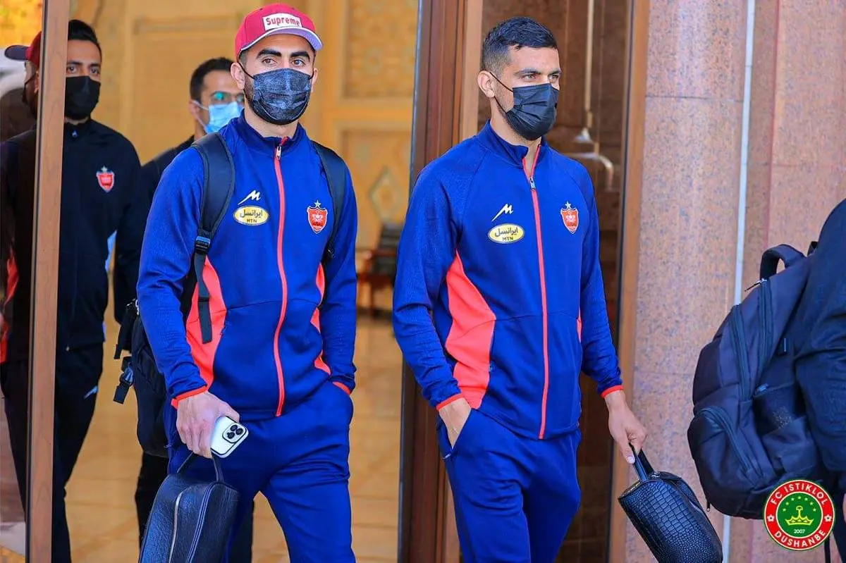 پرسپولیسی ها لباس استقلالی پوشید