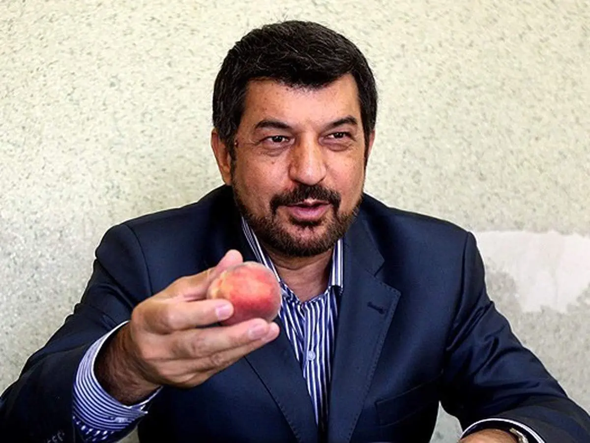 رقص محمود شهریاری با آهنگ گوگوش و ادای الهام چرخنده!/ ببینید