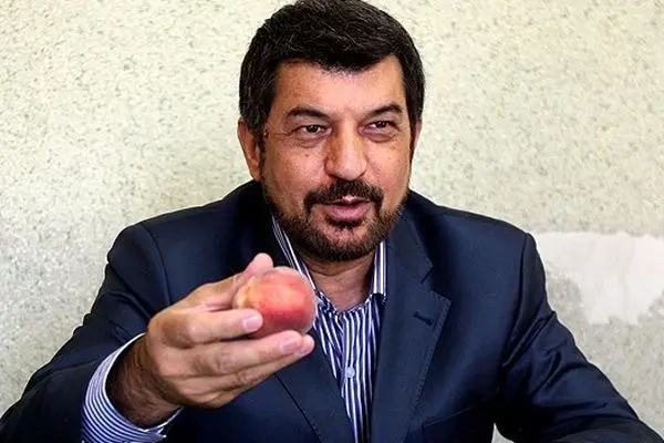 رقص محمود شهریاری با آهنگ گوگوش و ادای الهام چرخنده!/ ببینید
