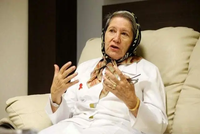 مینو محرز: در برابر آلودگی هوا ماسک‌های موجود مؤثر نیست/مردم از خانه بیرون نیایند