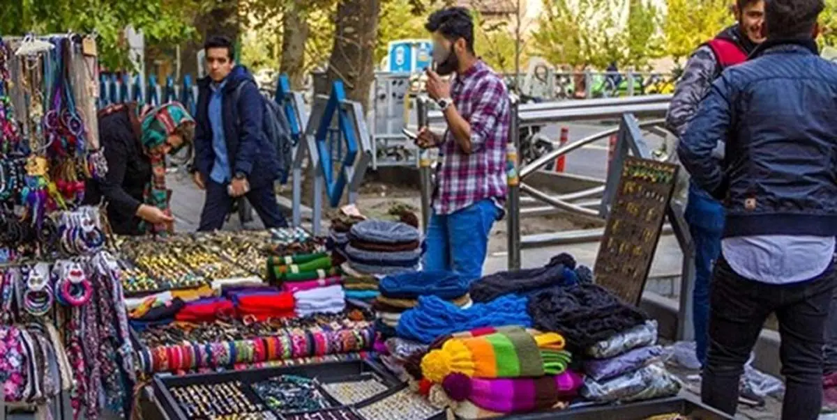 شهرداری تهران  بساط دستفروشان تجریش را جمع کرد