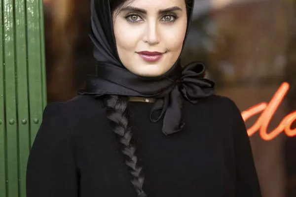 ببینید/ رفتار بسیار عجیبِ الناز شاکردوست با کودکان در یک مراسم!