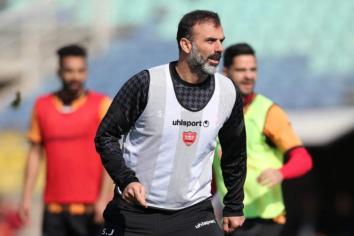 کدام مربی پرسپولیس از رفتن به دوبی خودداری ‌کرد؟