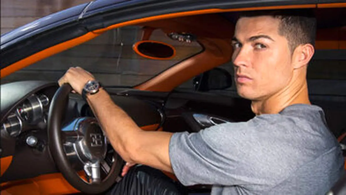 رونالدو برگشت و عضلاتش را به رخ کشید+عکس