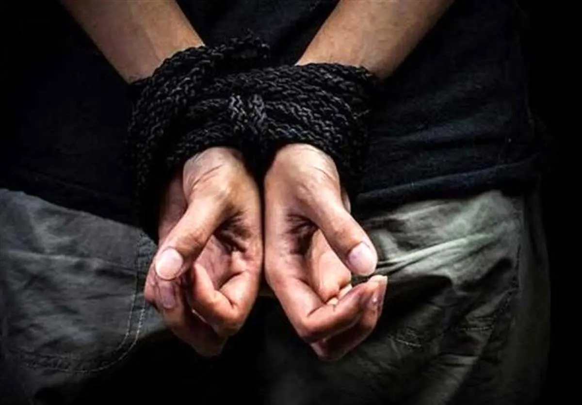 شکنجه گروگان با سوزاندن و چاقو بخاطر گرفتن ویزا