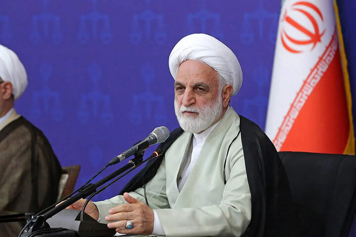 باید توأمان هم بستر رشد فضائل را فراهم آوریم و هم فضا را برای روئیدن رذائل تنگتر کنیم