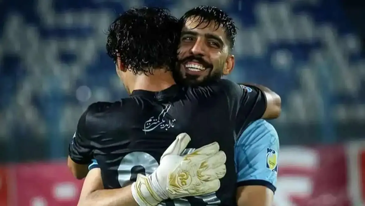 دروازهبان جدید استقلال از انزلی آمد