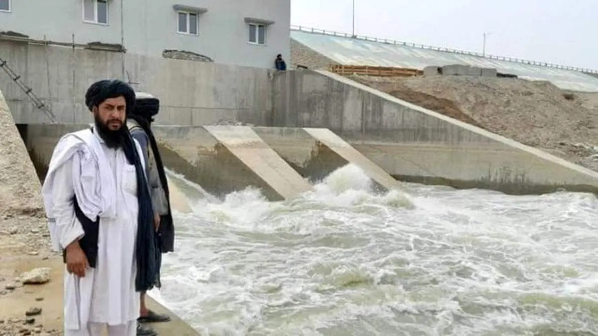 مذاکره برای حل مشکل آب هیرمند