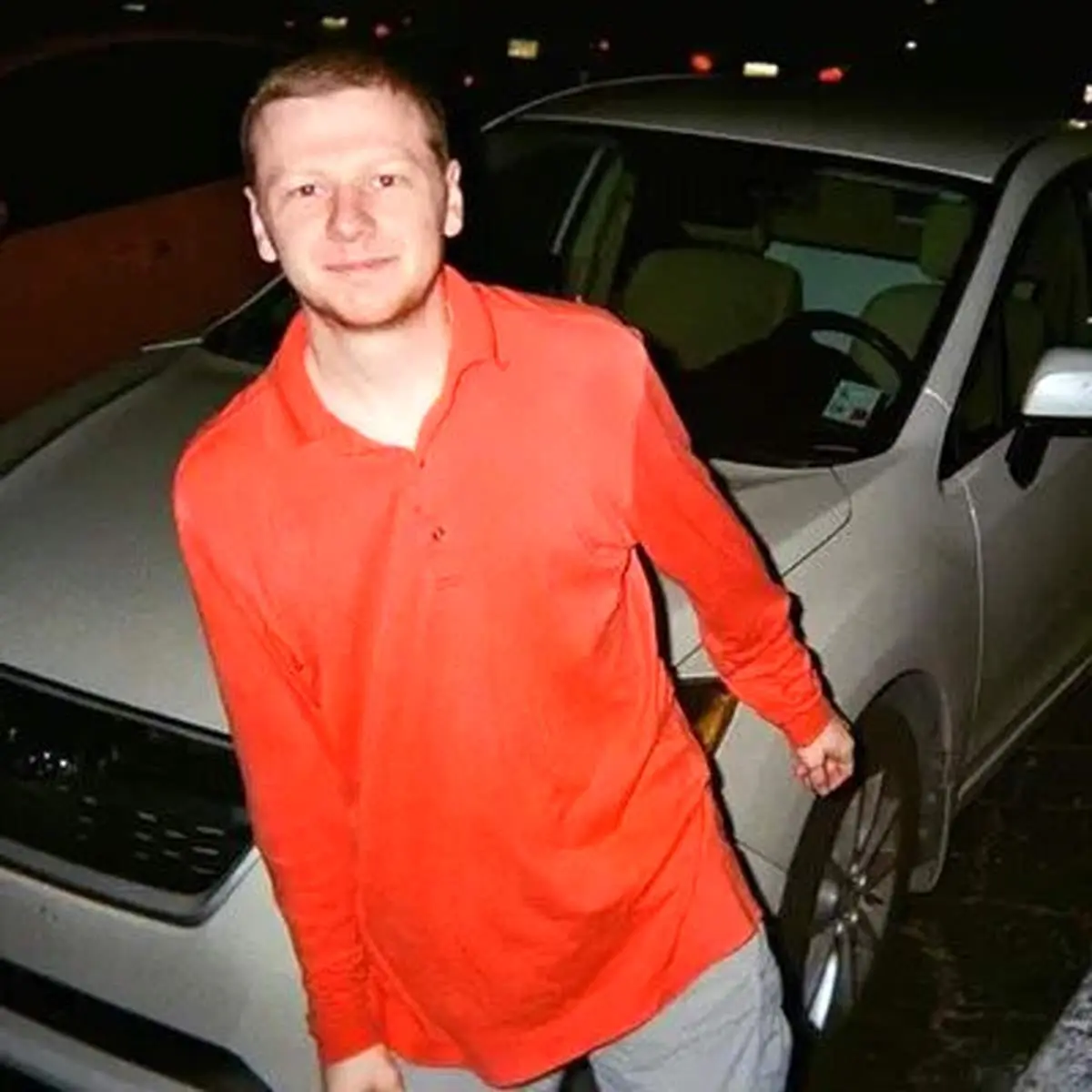 
«آرون بوشنل»؛ خلبانی که علیه جنایت های دولت آمریکا ایستاد