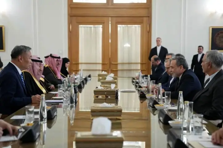  عراقچی با مقامات عربستان و چین دیدار کرد