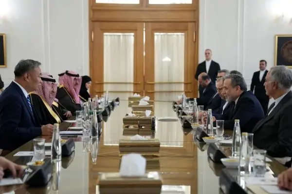  عراقچی با مقامات عربستان و چین دیدار کرد