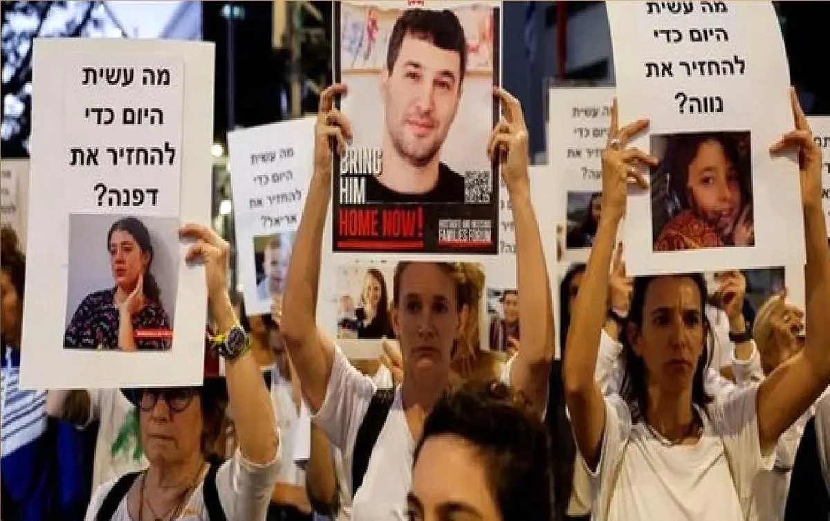 خانوادههای اسرای صهیونیست خطاب به بایدن: نتانیاهو شما را فریب می دهد