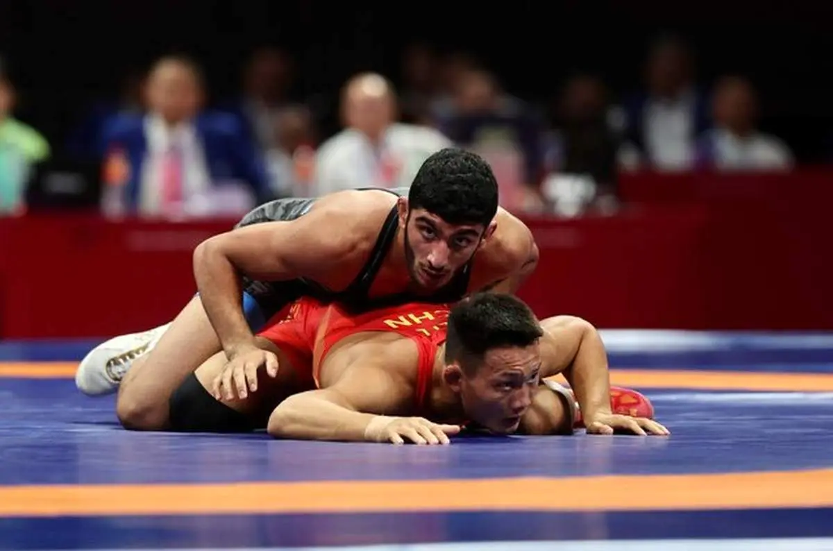 پخش زنده کشتی دانیال سهرابی و ساروی در رده بندی کشتی قهرمانی جهان؛ ساعت ۱۹:۳۰