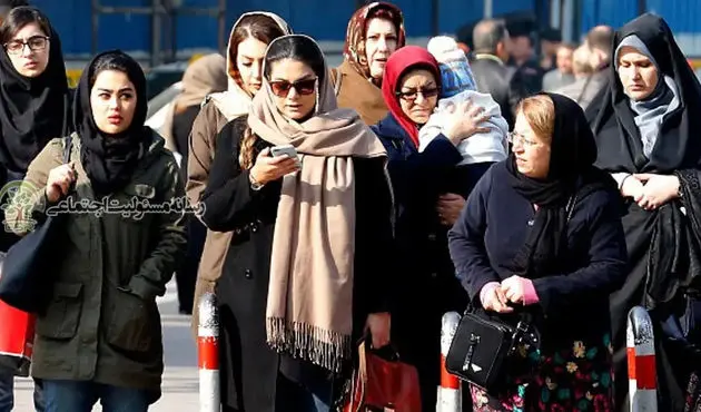 لایحه حمایتی زنان در راهروهای مجلس