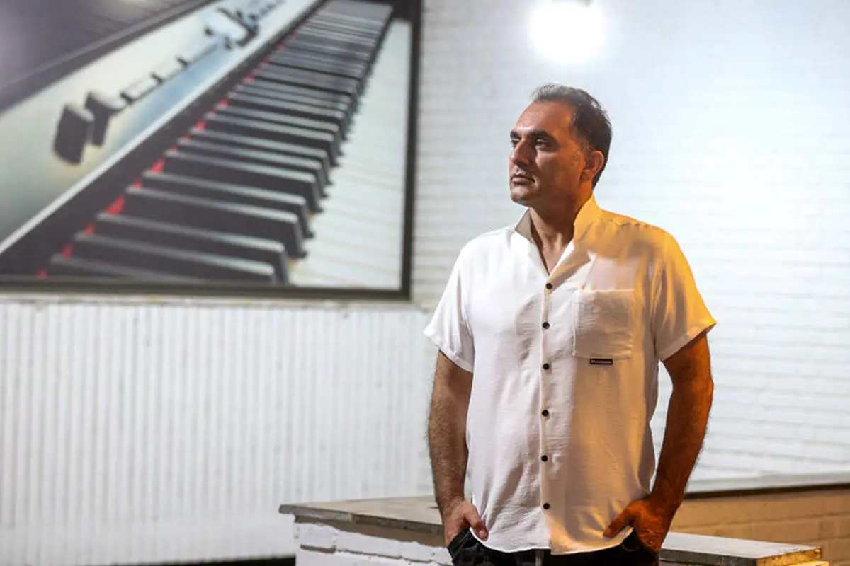 ببینید | کریخوانی سرمربی سابق وزنه برداری برای استقلالیها